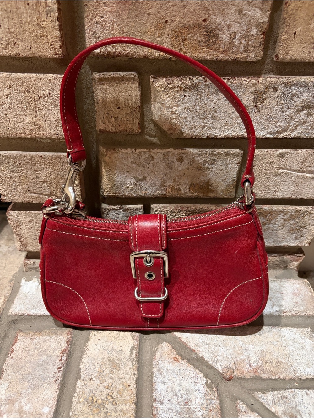COACH Vintage Hampton Buckle Demi/Mini Bag Red Leather Very NICE!